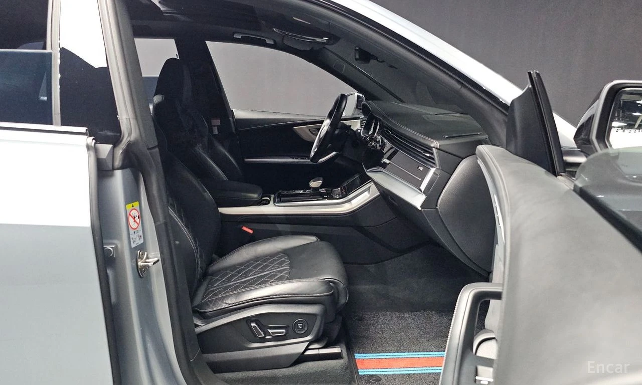 Audi Q8 55TFSI* MATRIX* S* LINE* ОБДУХВАНЕ* ДИСТРОНИК* , снимка 14 - Автомобили и джипове - 55008875