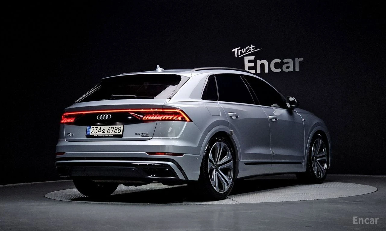 Audi Q8 55TFSI* MATRIX* S* LINE* ОБДУХВАНЕ* ДИСТРОНИК* , снимка 2 - Автомобили и джипове - 55008875