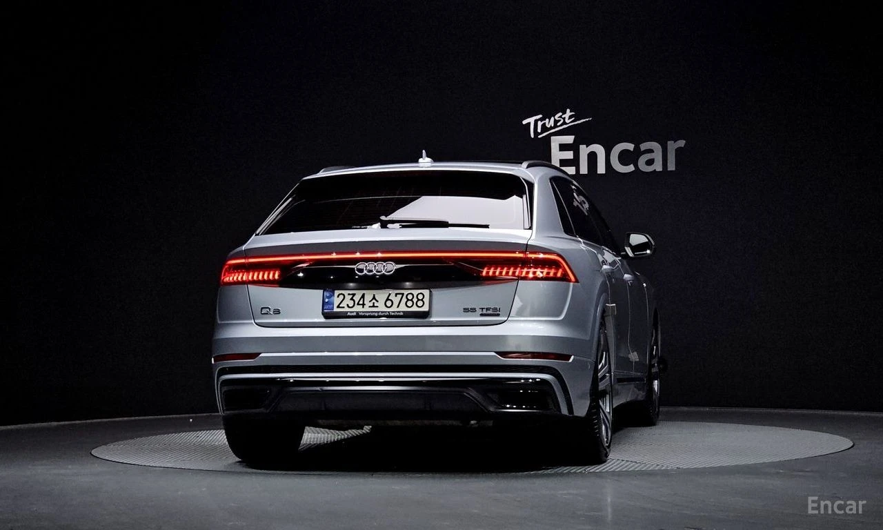 Audi Q8 55TFSI* MATRIX* S* LINE* ОБДУХВАНЕ* ДИСТРОНИК* , снимка 4 - Автомобили и джипове - 55008875