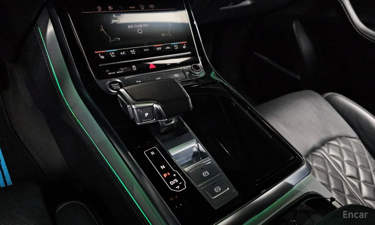 Audi Q8 55TFSI* MATRIX* S* LINE* ОБДУХВАНЕ* ДИСТРОНИК* , снимка 11 - Автомобили и джипове - 55008875