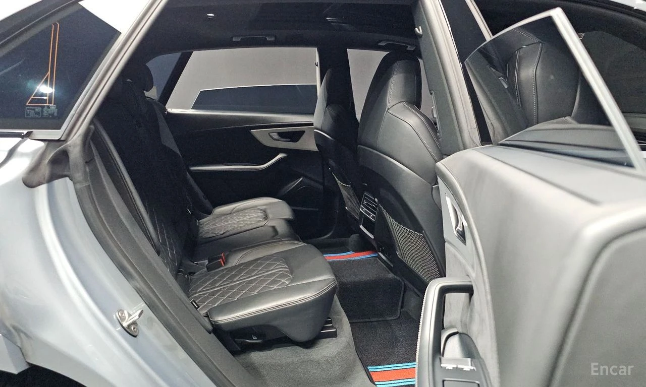 Audi Q8 55TFSI* MATRIX* S* LINE* ОБДУХВАНЕ* ДИСТРОНИК* , снимка 15 - Автомобили и джипове - 55008875