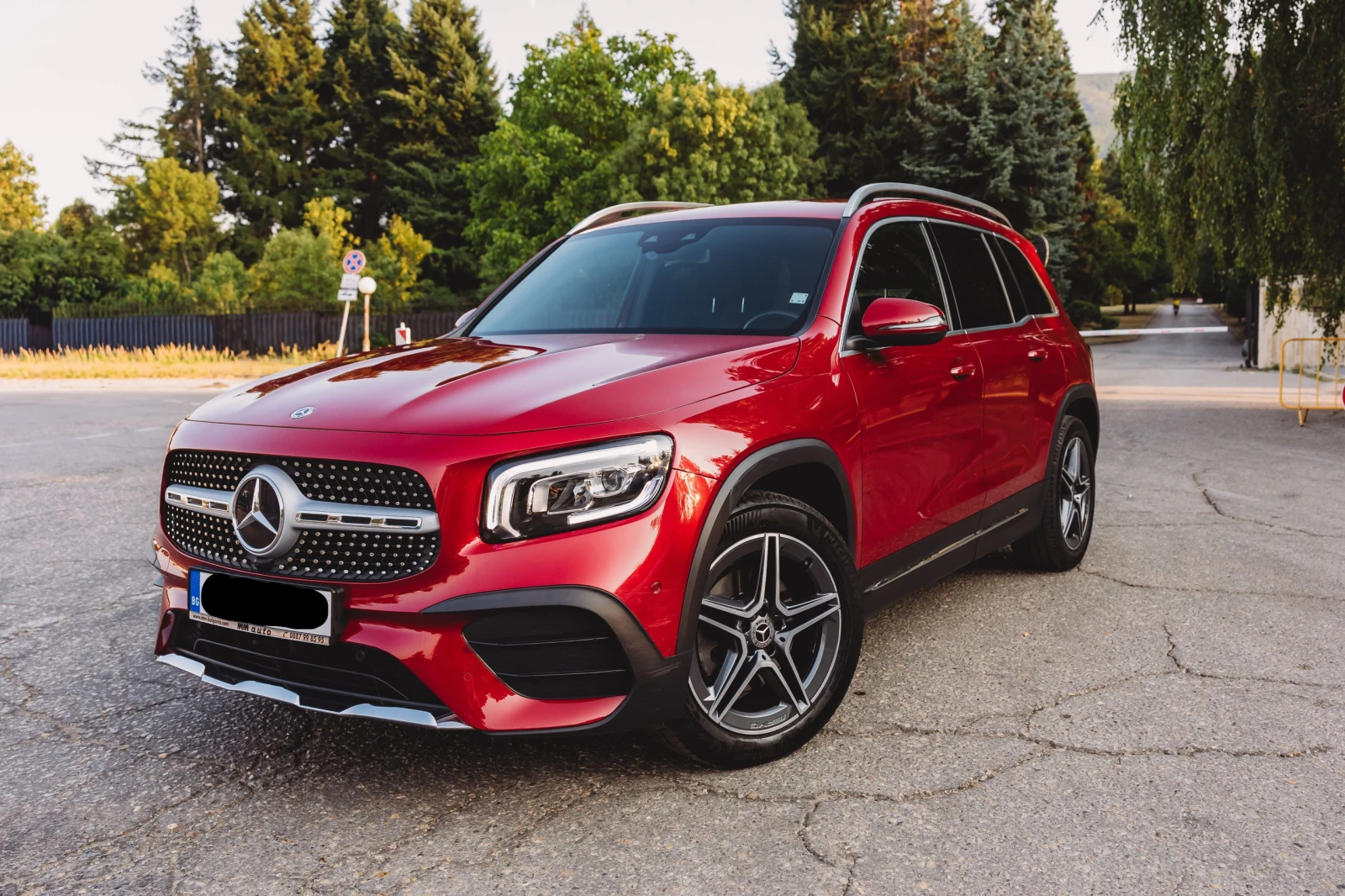 Mercedes-Benz GLB 200, снимка 2 - Автомобили и джипове - 55948084