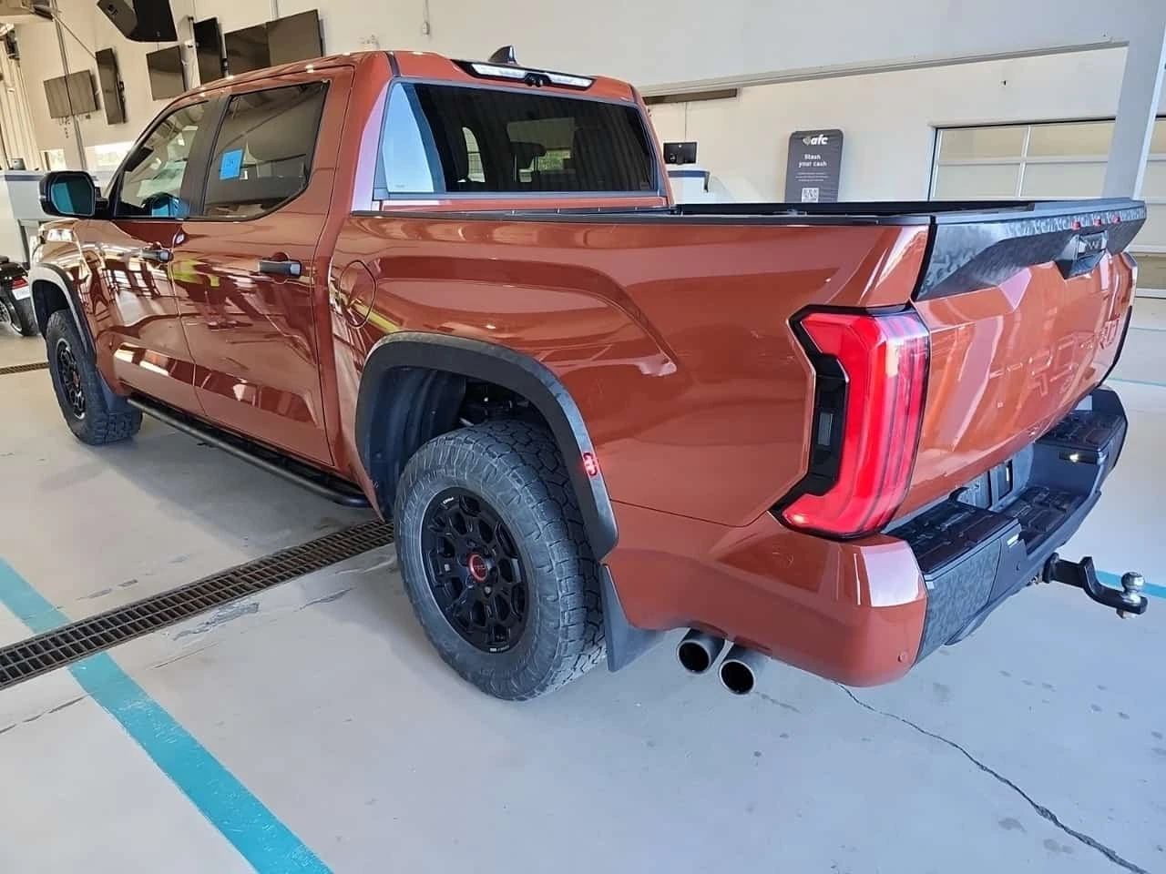 Toyota Tundra * 4x4 Crewmax Limited Hybrid Crew Cab Short Bed *  | Mobile.bg � ����������� 6
