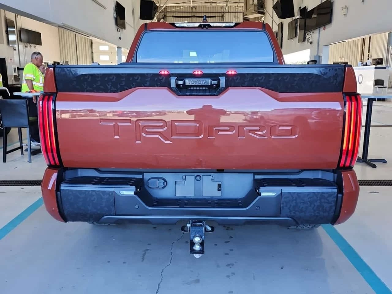 Toyota Tundra * 4x4 Crewmax Limited Hybrid Crew Cab Short Bed *  | Mobile.bg � ����������� 17