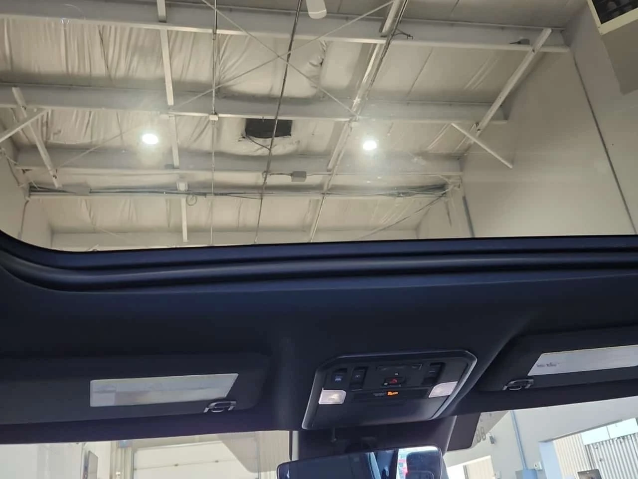 Toyota Tundra * 4x4 Crewmax Limited Hybrid Crew Cab Short Bed *  | Mobile.bg � ����������� 13