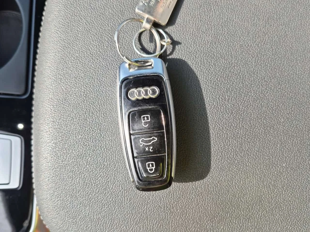 Audi Q8 * 55 Tfsi Quattro Technik * CARFAX * ���������� | Mobile.bg � ����������� 8