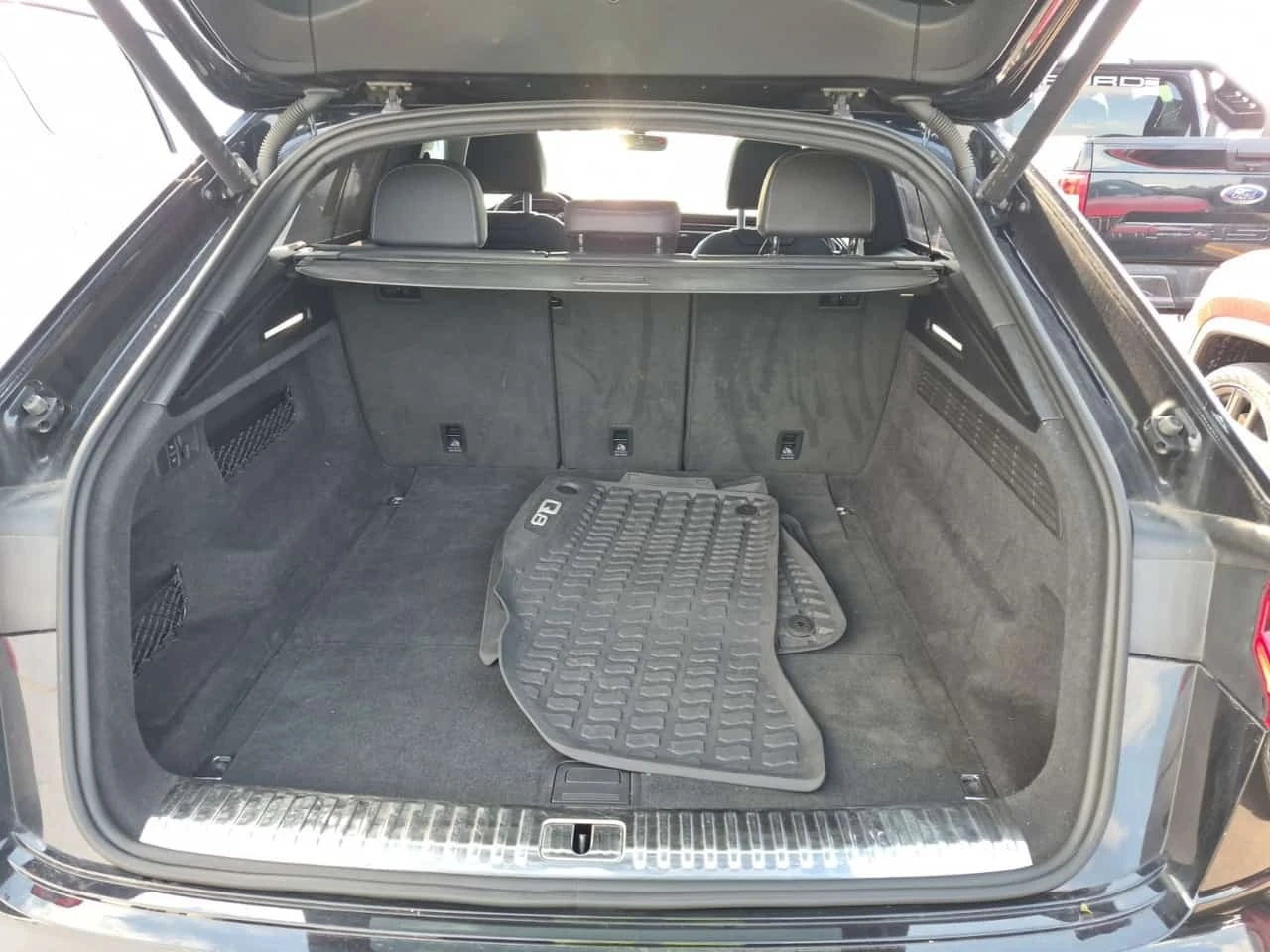 Audi Q8 * 55 Tfsi Quattro Technik * CARFAX * ���������� | Mobile.bg � ����������� 14