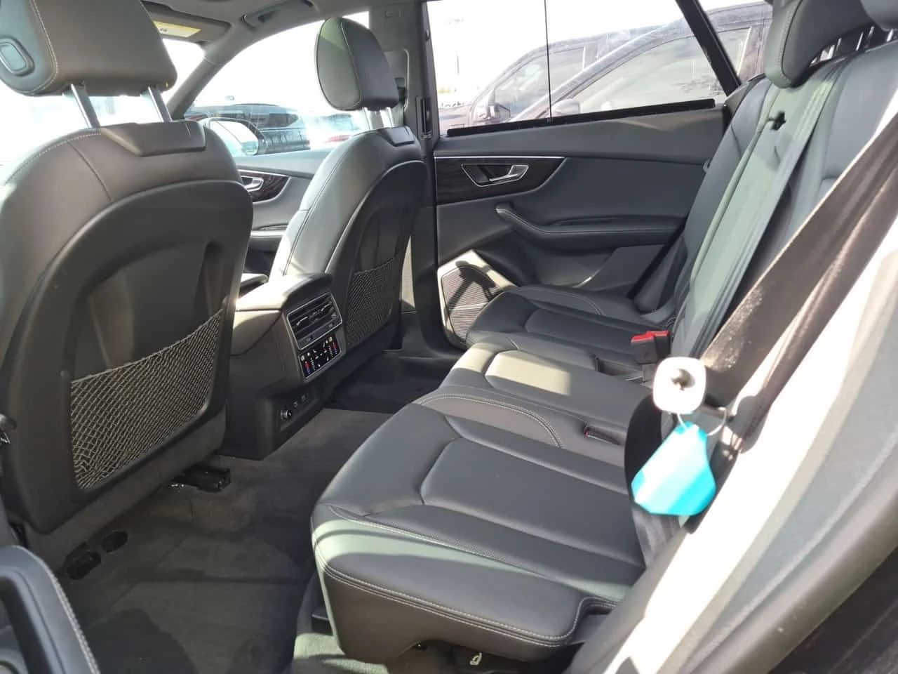 Audi Q8 * 55 Tfsi Quattro Technik * CARFAX * ���������� | Mobile.bg � ����������� 12