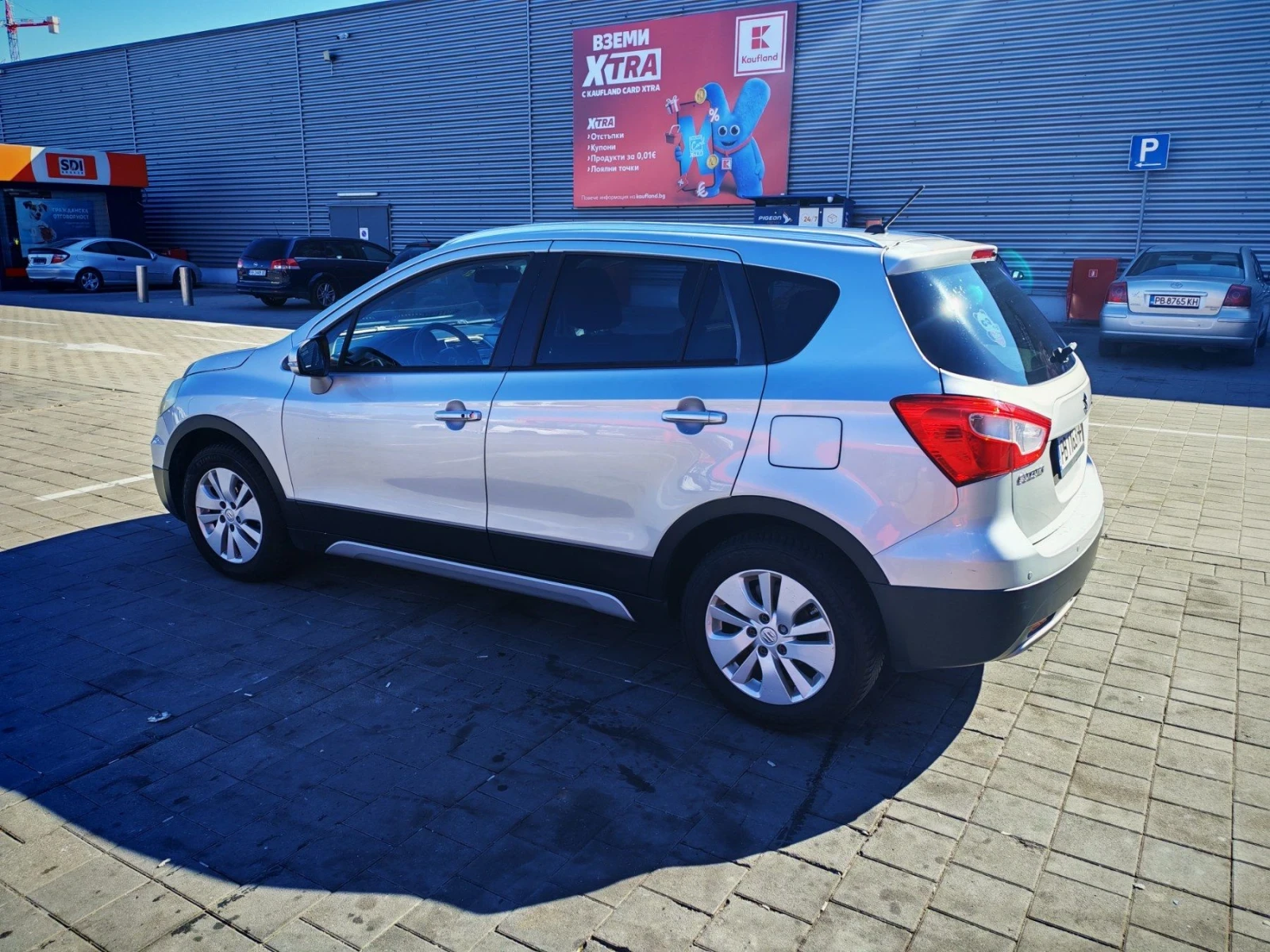 Suzuki SX4 S-Cross, снимка 4 - Автомобили и джипове - 56596861