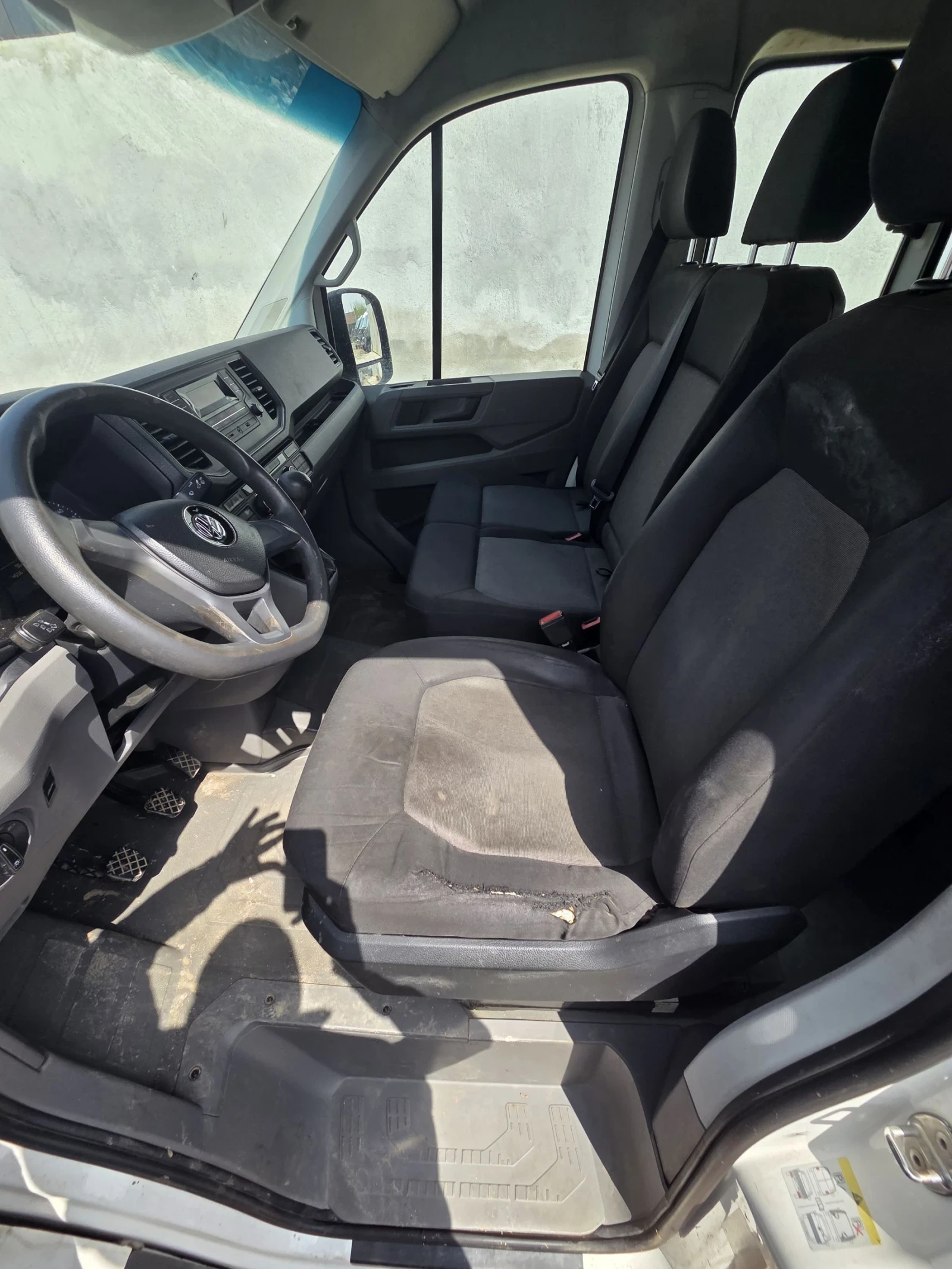 VW Crafter, снимка 9 - Бусове и автобуси - 54181518