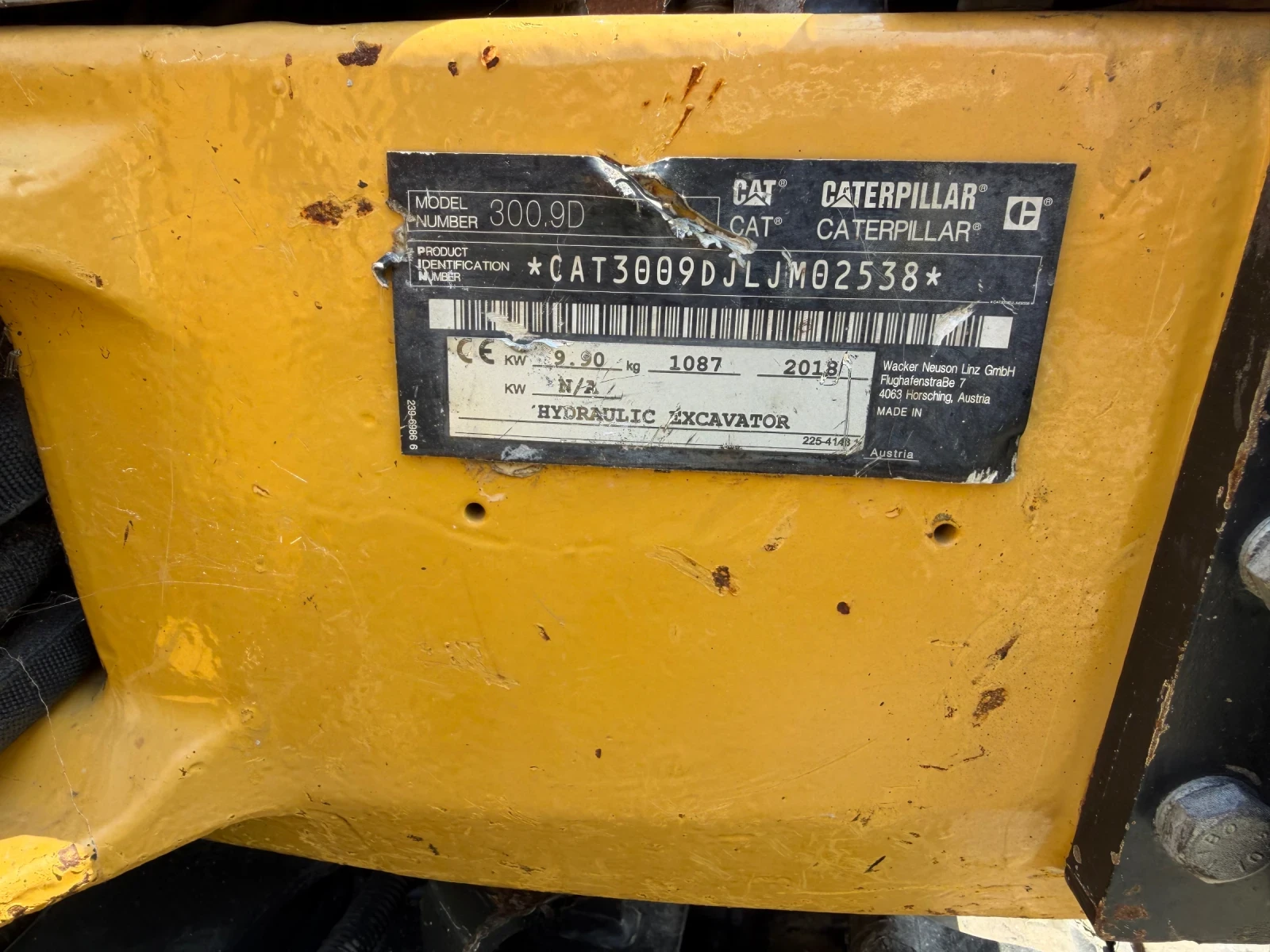 Багер Caterpillar 300.9 D EXCAVATOR, снимка 11 - Индустриална техника - 54793634