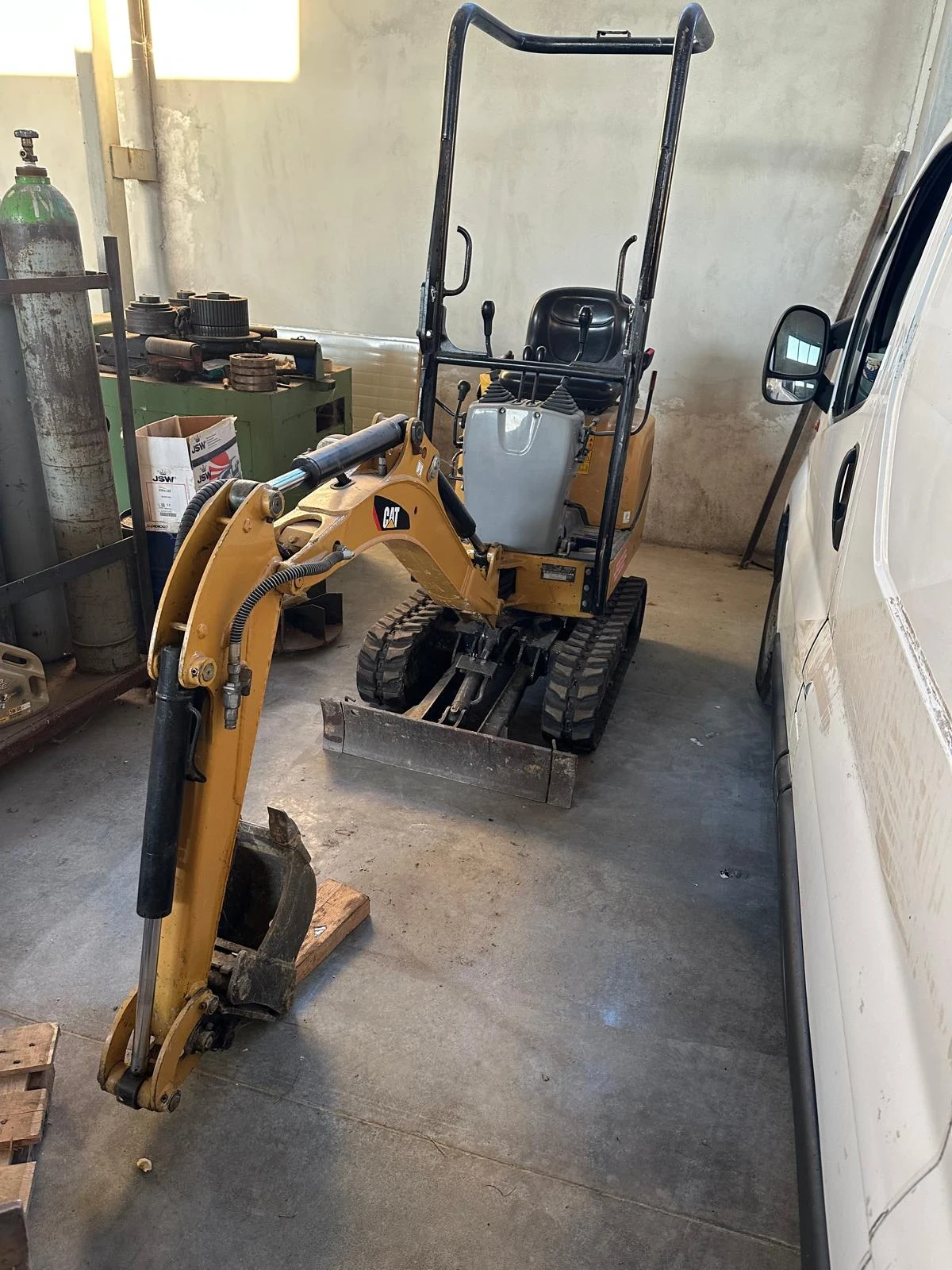 Багер Caterpillar 300.9 D EXCAVATOR, снимка 4 - Индустриална техника - 54793634