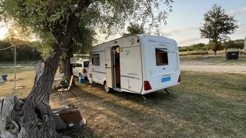 Каравана Compas Rallye, снимка 4 - Каравани и кемпери - 52495099