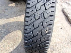 Гуми, снимка 13