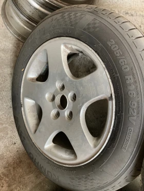 Гуми с джанти Kumho 205/55R16, снимка 2 - Гуми и джанти - 48555920