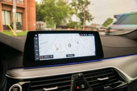 BMW 550 xDrive* M PACK* 360* HUD* BOWERS* DISTRO* CARBON, снимка 16