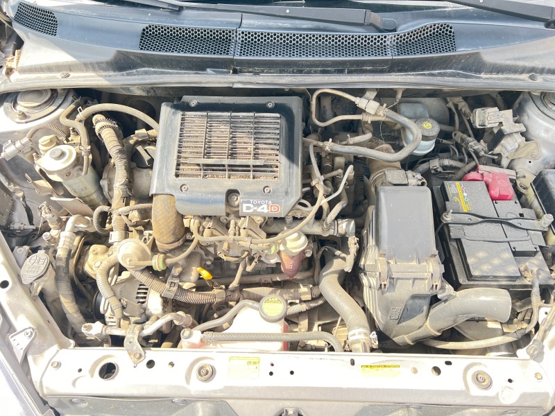Toyota Yaris 1.4 D4D, снимка 14 - Автомобили и джипове - 46395365