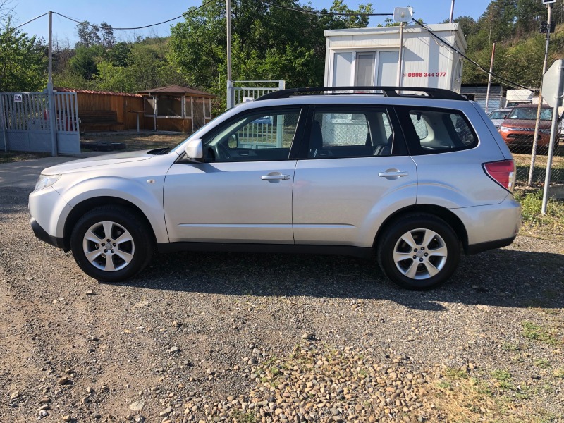 Subaru Forester 2.0 , снимка 10 - Автомобили и джипове - 46590408