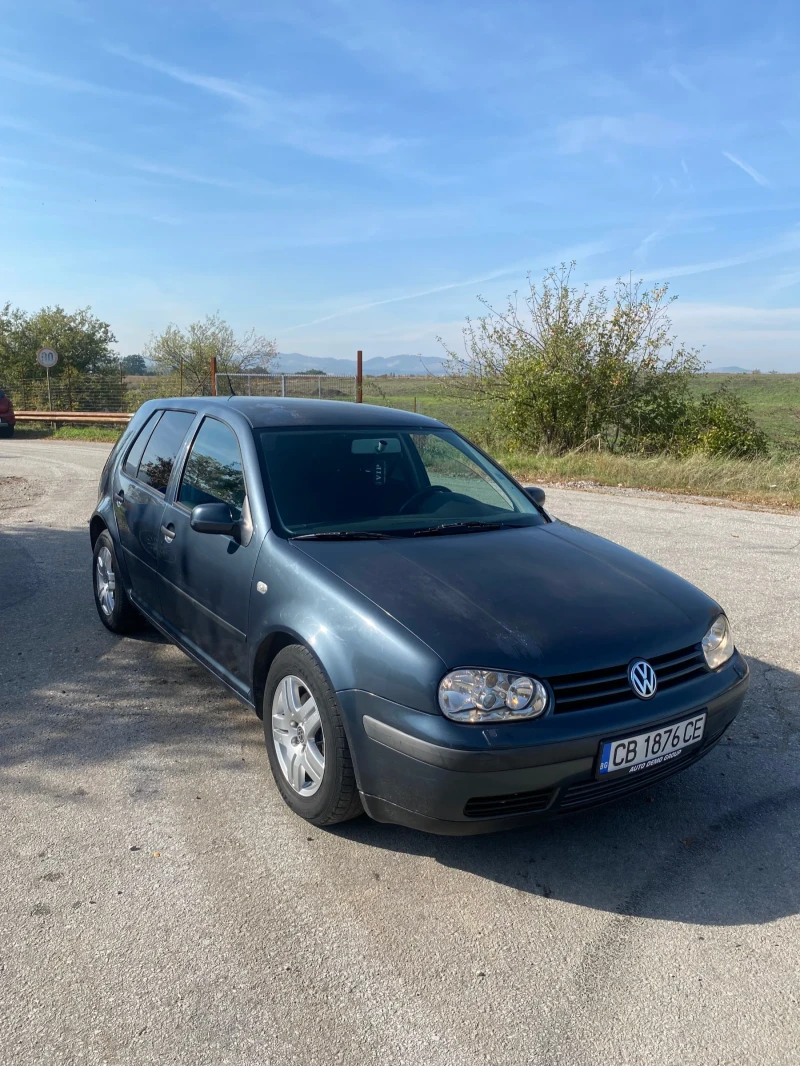 VW Golf, снимка 1 - Автомобили и джипове - 47566787