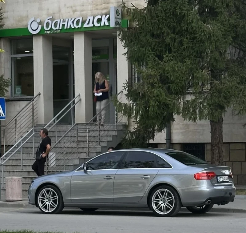 Audi A4 2.7, снимка 4 - Автомобили и джипове - 48576381