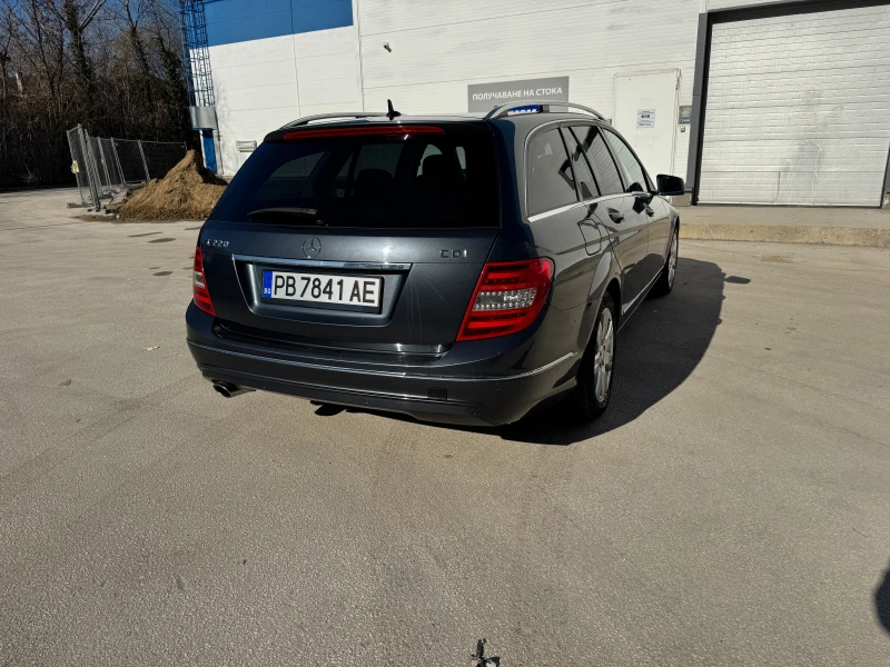 Mercedes-Benz C 220 Аvantgarde, снимка 3 - Автомобили и джипове - 48738983