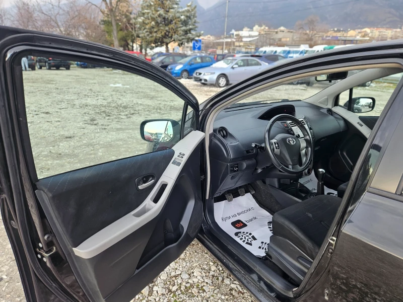 Toyota Yaris 1.3/188 000ХИЛ, снимка 10 - Автомобили и джипове - 48810589