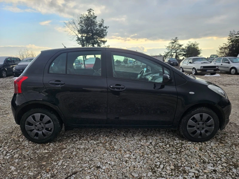 Toyota Yaris 1.3/188 000ХИЛ, снимка 3 - Автомобили и джипове - 48810589