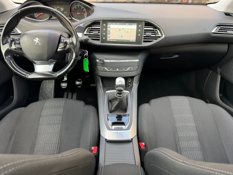 Peugeot 308 1.2 Turbo* Full LED* Allure* EURO 6* ПАНОРАМА, снимка 14 - Автомобили и джипове - 48954406