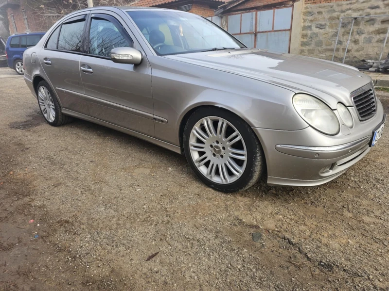 Mercedes-Benz E 320, снимка 6 - Автомобили и джипове - 49056861