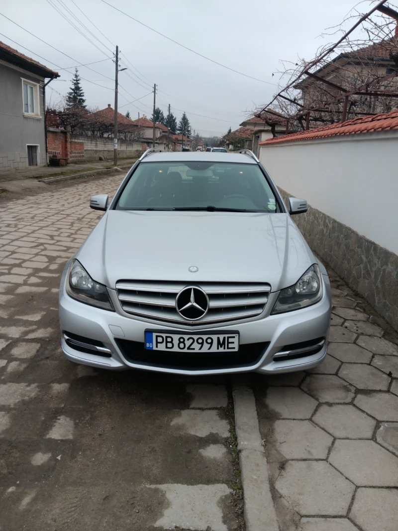 Mercedes-Benz C 220 170 коня, снимка 1 - Автомобили и джипове - 49346659