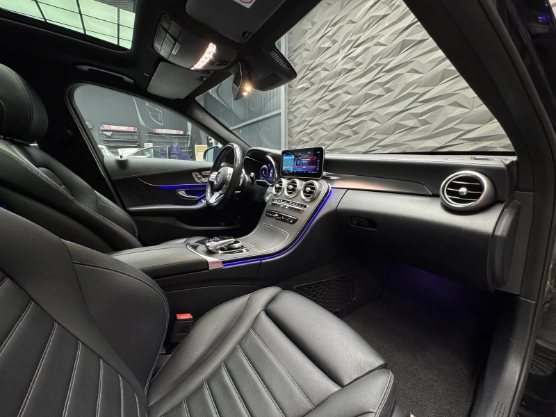 Mercedes-Benz C 220 4Matic AMG Burmester* 360* Подгрев, снимка 9 - Автомобили и джипове - 49644434