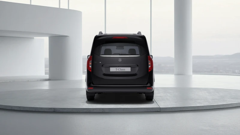 Mercedes-Benz T-класа T180d, снимка 5 - Автомобили и джипове - 50988991