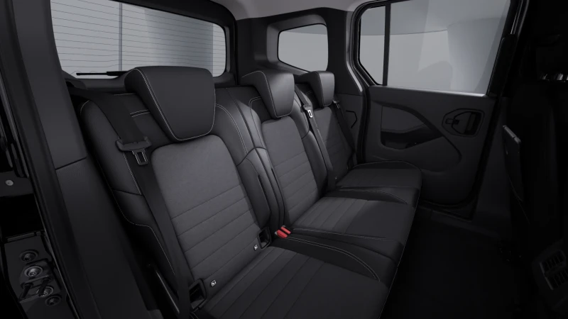 Mercedes-Benz T-класа T180d, снимка 10 - Автомобили и джипове - 50988991