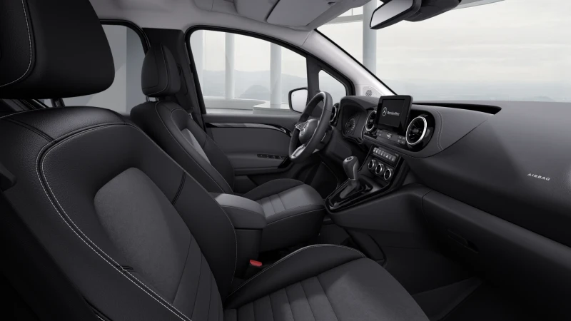 Mercedes-Benz T-класа T180d, снимка 9 - Автомобили и джипове - 50988991