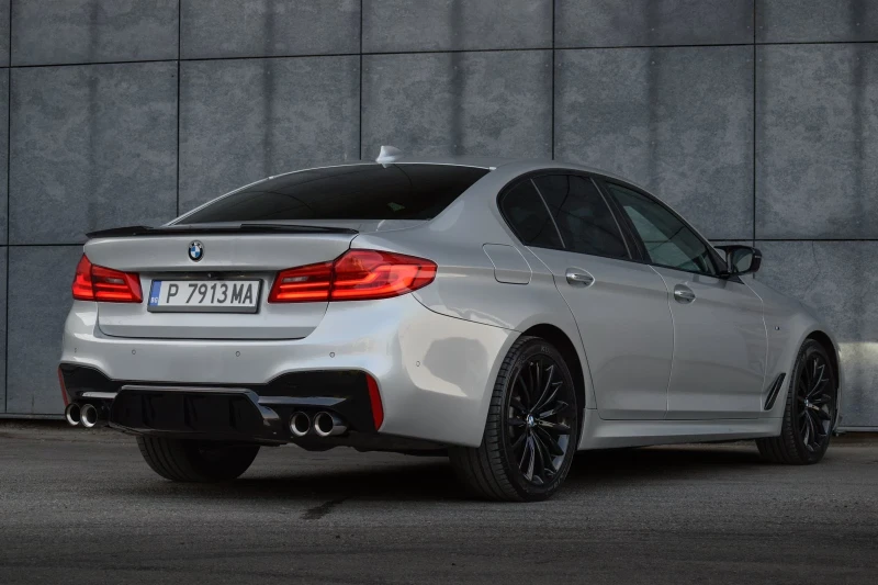 BMW 530 CarPlay, M пакет, Head up, LED, Recaro, снимка 7 - Автомобили и джипове - 51291481