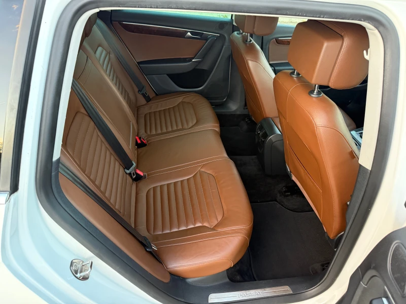 VW Passat 4x4 AVTOMAT 2000-140 ks, снимка 10 - Автомобили и джипове - 51749870