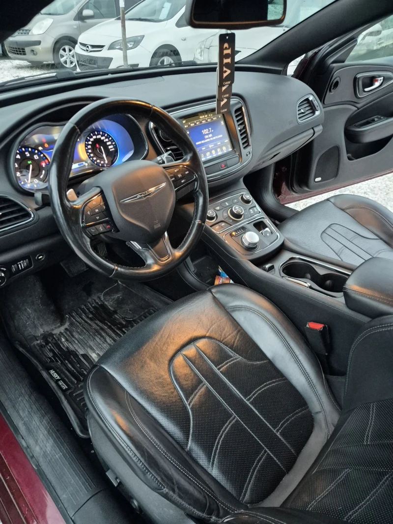 Chrysler 200, снимка 13 - Автомобили и джипове - 52611597