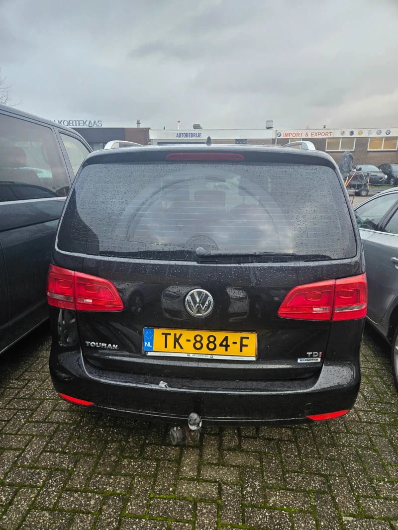 VW Touran 2.0 TDI, снимка 3 - Автомобили и джипове - 52674752