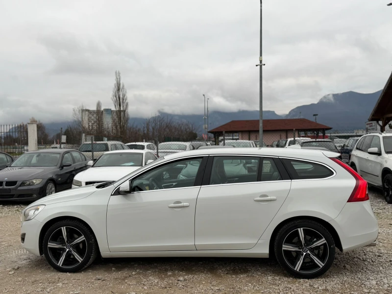 Volvo V60 2.0 дизел Италия, снимка 7 - Автомобили и джипове - 52727284
