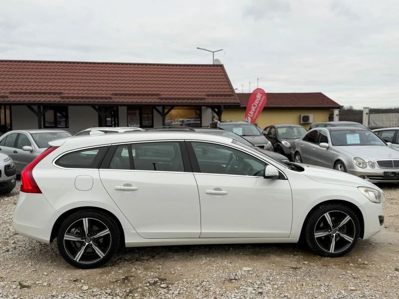 Volvo V60 2.0 дизел Италия, снимка 4 - Автомобили и джипове - 52727284