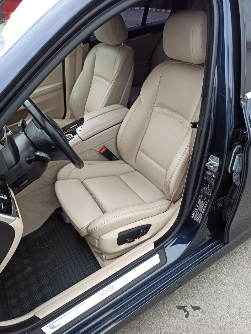 BMW 520 Xdrive/LED/Facelift/Euro6B/, снимка 11 - Автомобили и джипове - 52868403