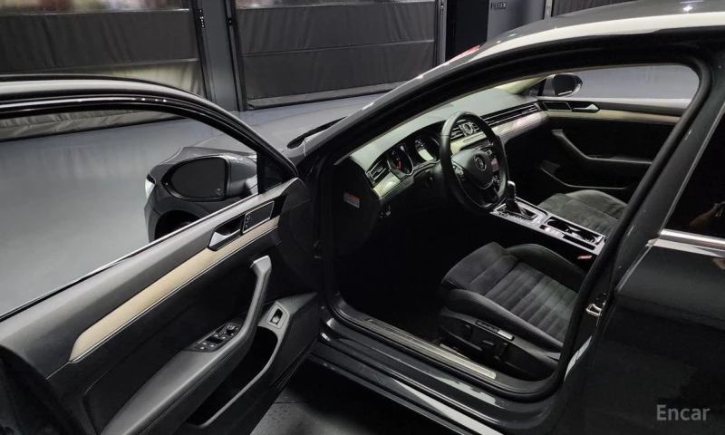 VW Passat, снимка 10 - Автомобили и джипове - 53166801