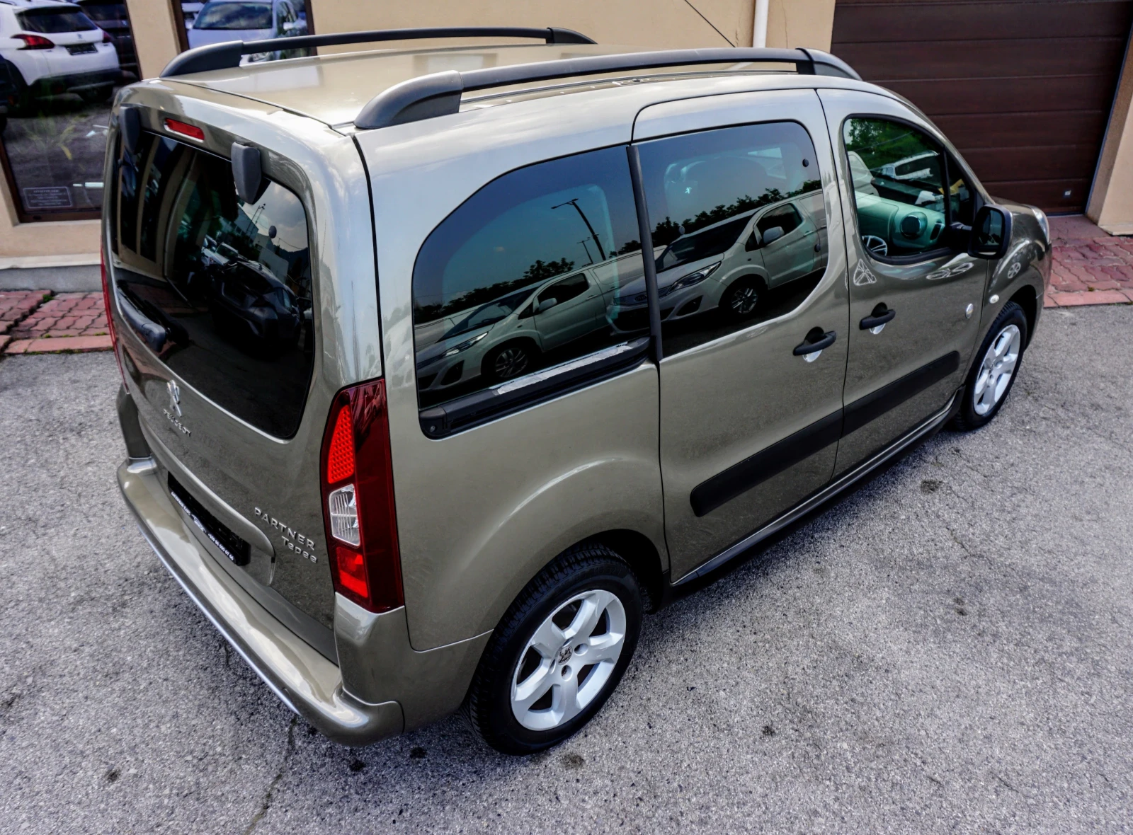 Peugeot Partner 1.6HDI OUTDOOR - изображение 3