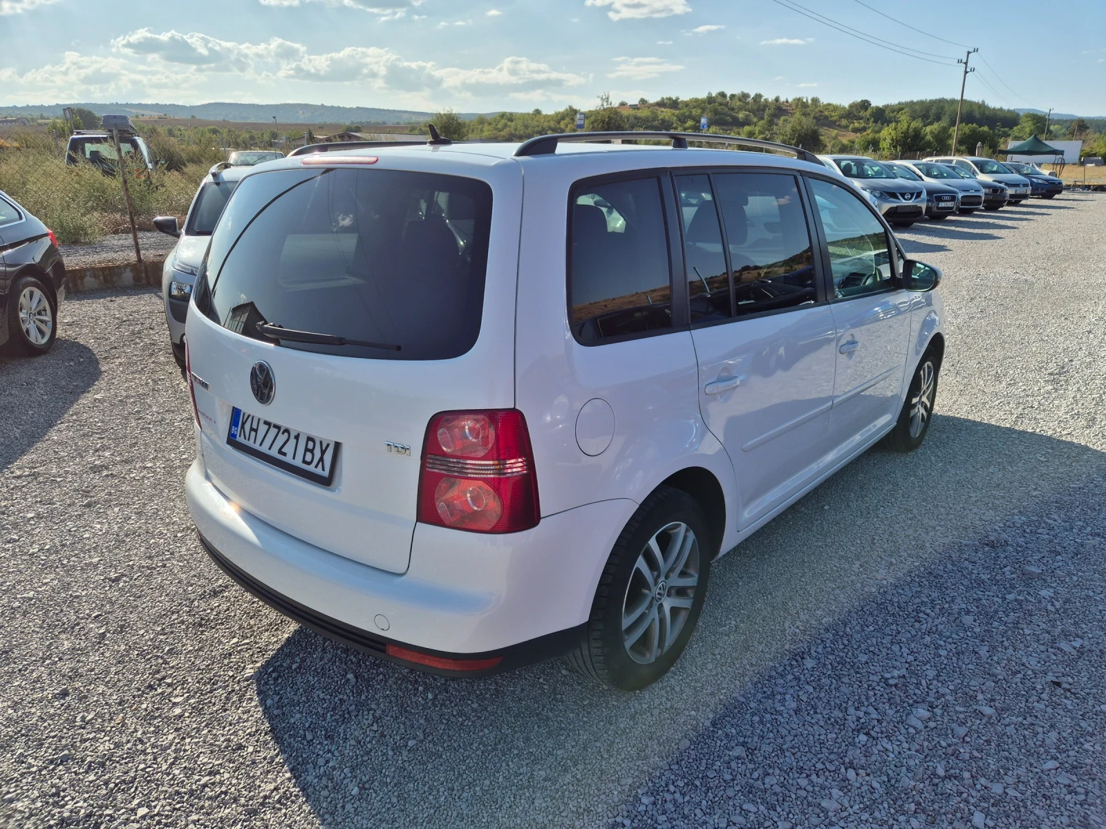 VW Touran 1.9 TDI DSG 7места - изображение 3