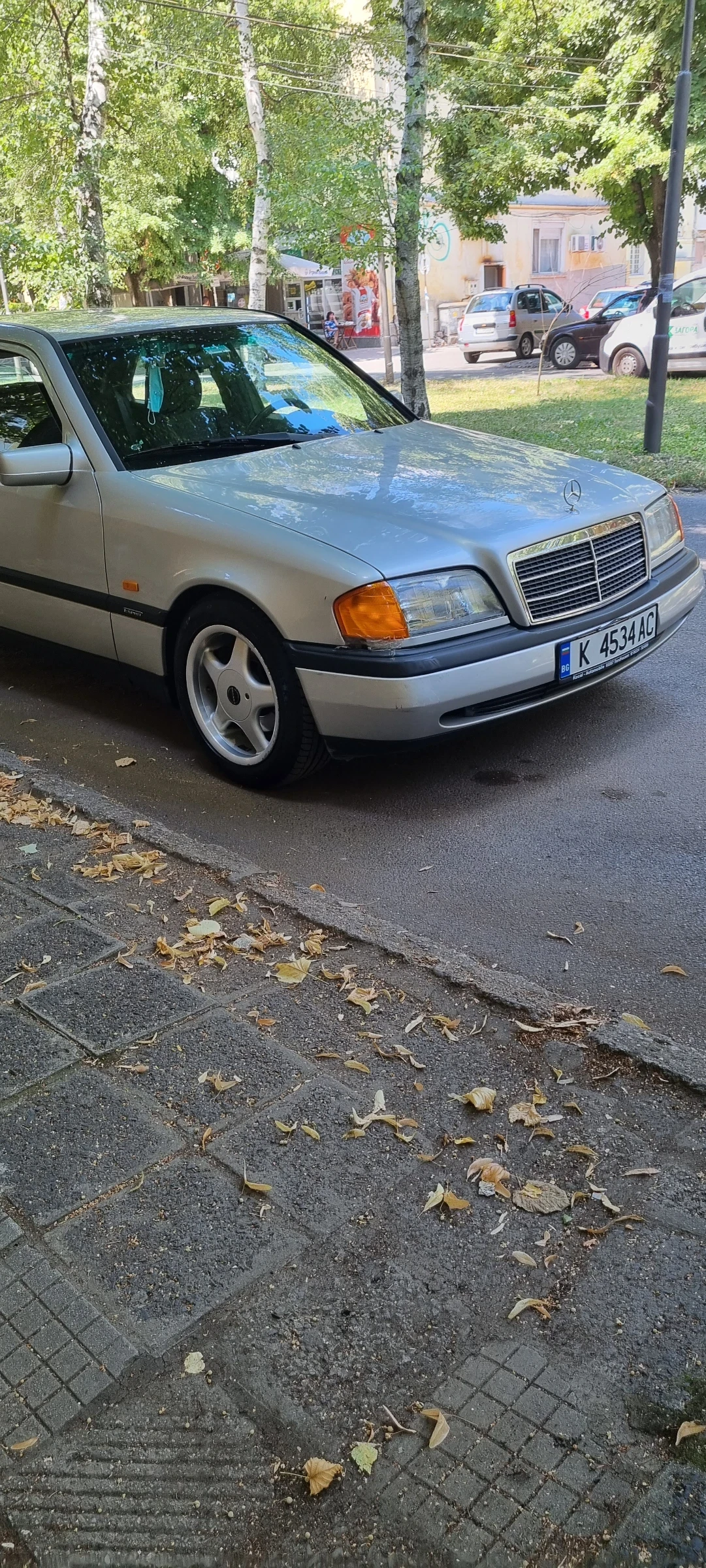 Mercedes-Benz 180  - изображение 2