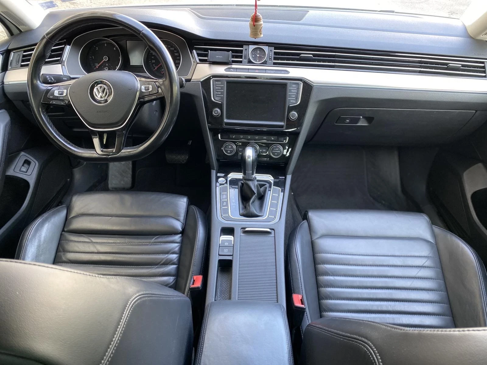 VW Passat 2.0 TDI 190 DSG - изображение 7
