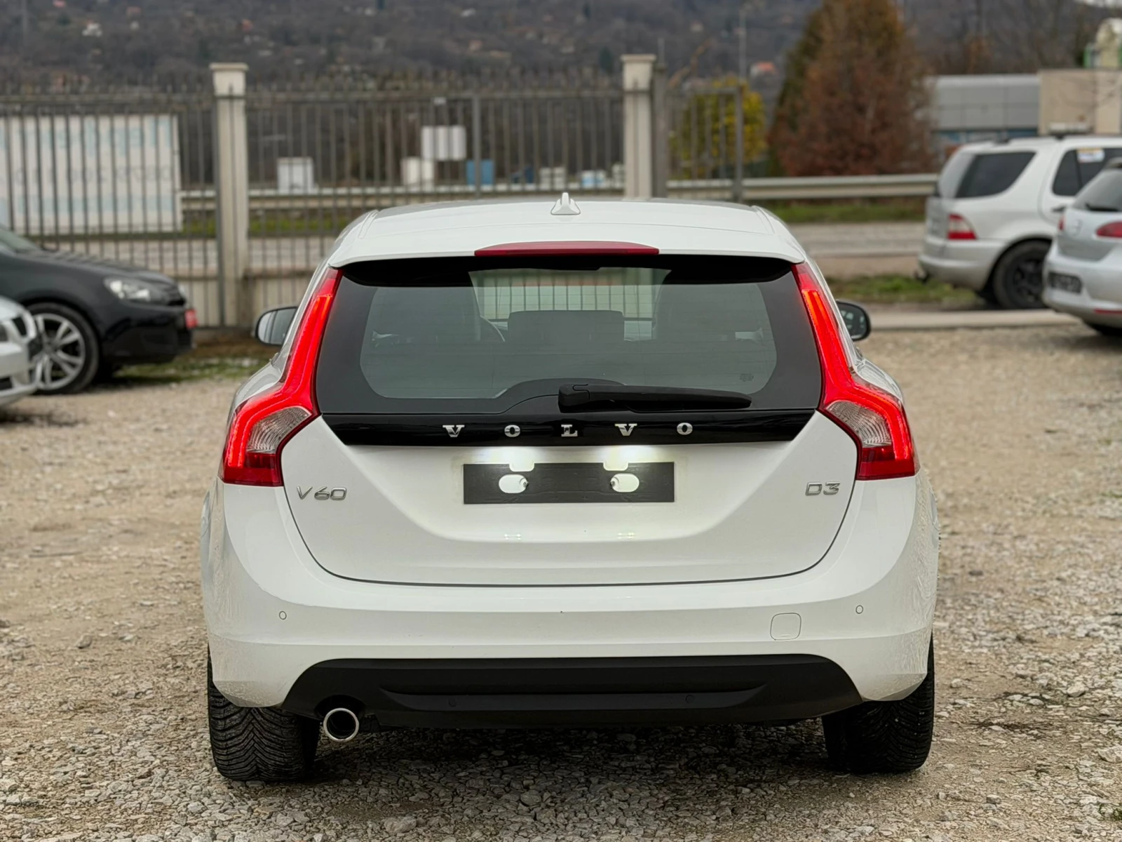 Volvo V60 2.0   | Mobile.bg   6