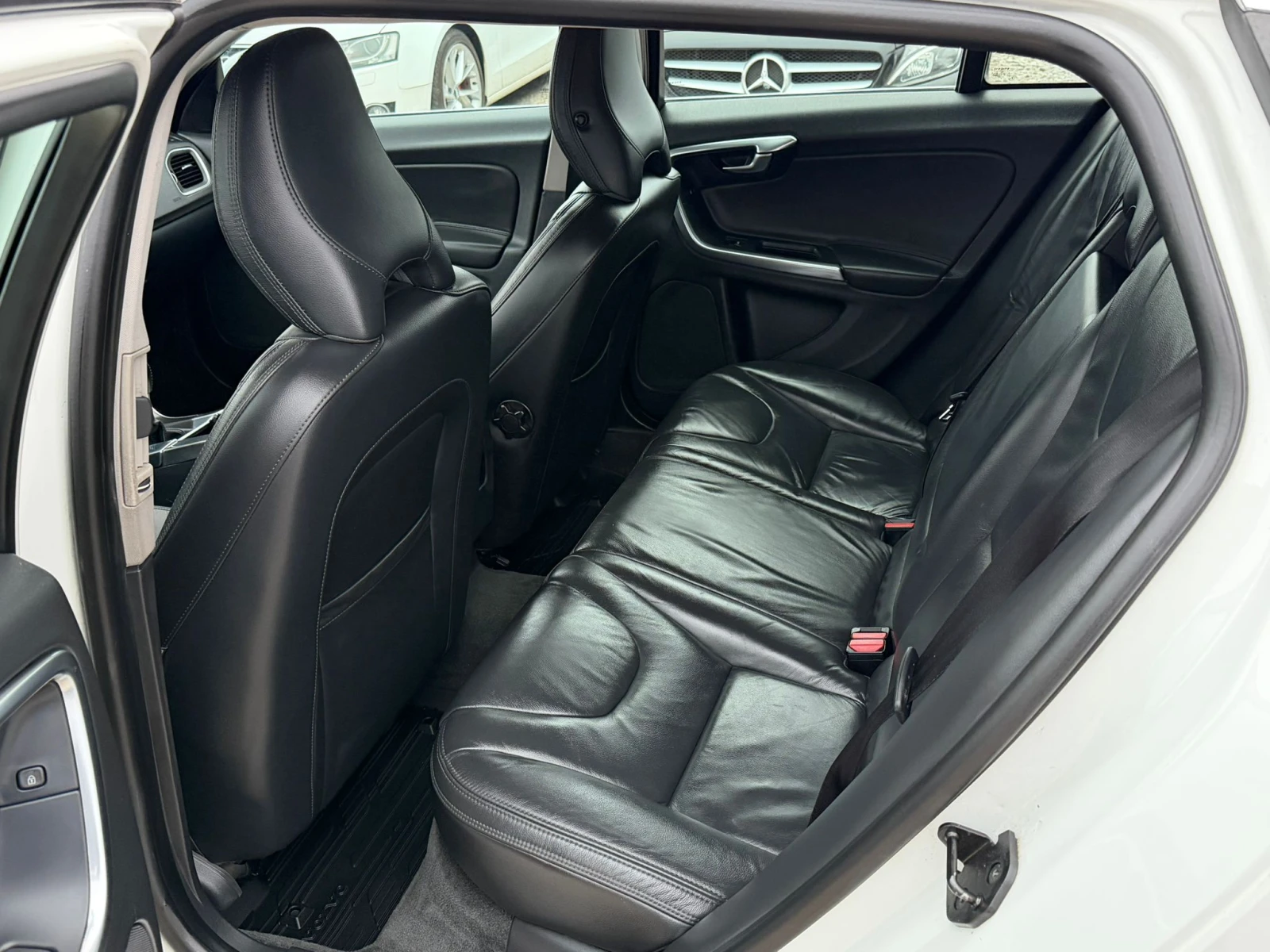 Volvo V60 2.0   | Mobile.bg   12