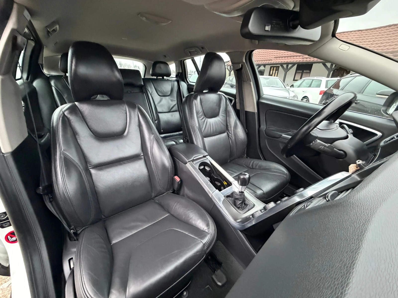 Volvo V60 2.0   | Mobile.bg   13