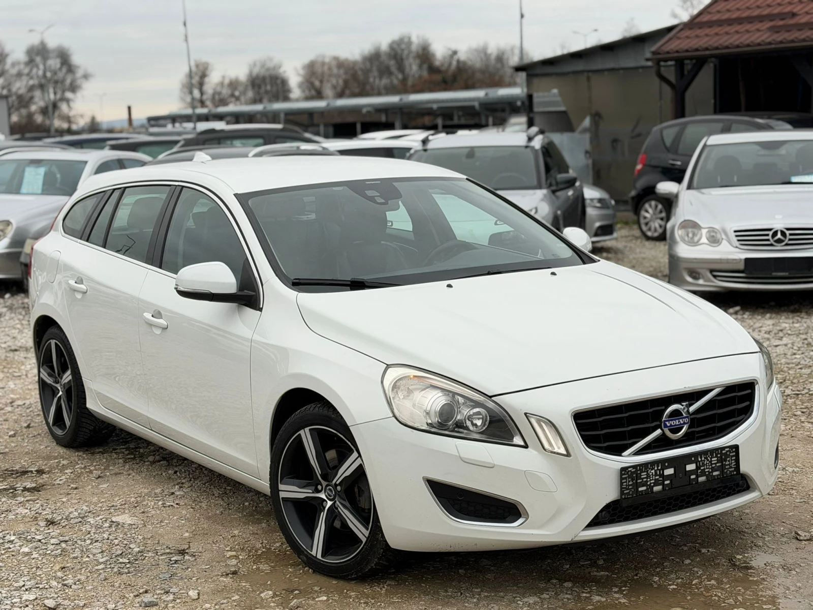 Volvo V60 2.0   | Mobile.bg   3